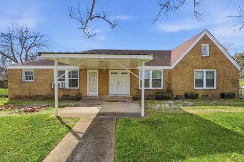 403 S Velasco Street Angleton TX 77515