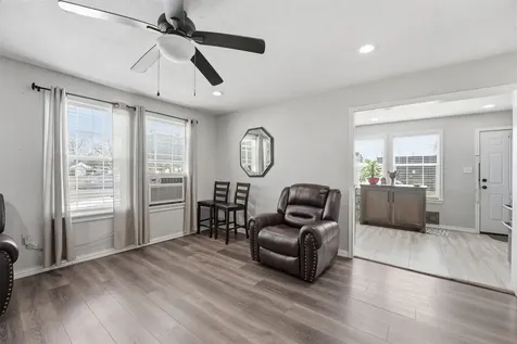 403 S Velasco Street Angleton TX 77515