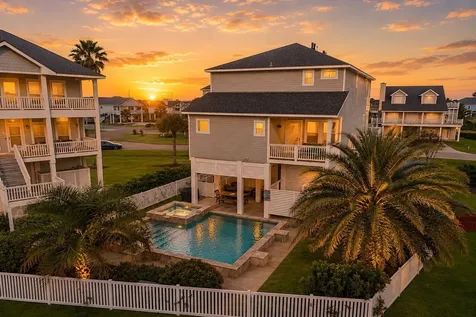 4106 Silver Reef Galveston TX 77554