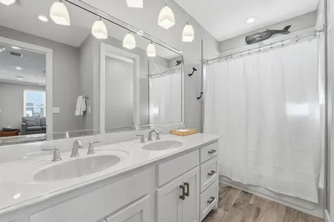 4106 Silver Reef Galveston TX 77554