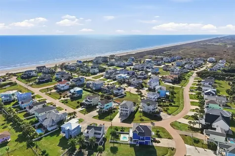 4106 Silver Reef Galveston TX 77554