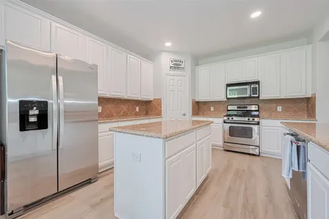 14 Sprite Woods Place The Woodlands TX 77382