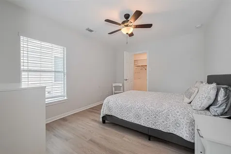 14 Sprite Woods Place The Woodlands TX 77382