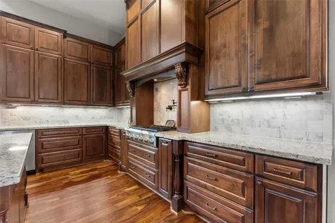 2080 Wilderness Trail Friendswood TX 77546