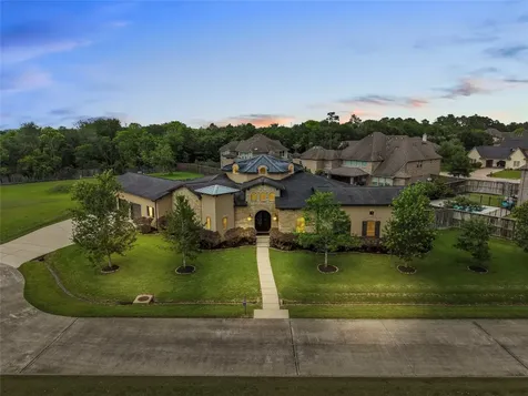 2080 Wilderness Trail Friendswood TX 77546