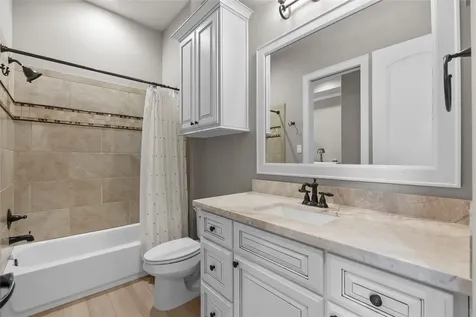 2080 Wilderness Trail Friendswood TX 77546