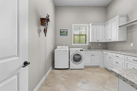 2080 Wilderness Trail Friendswood TX 77546