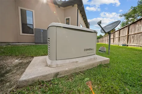 2080 Wilderness Trail Friendswood TX 77546