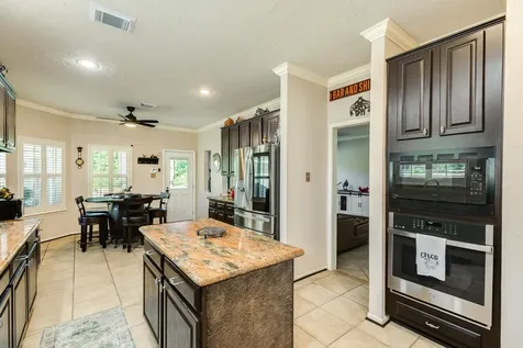 412 Melodywood Drive Friendswood TX 77546