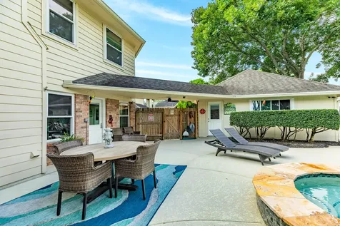 412 Melodywood Drive Friendswood TX 77546