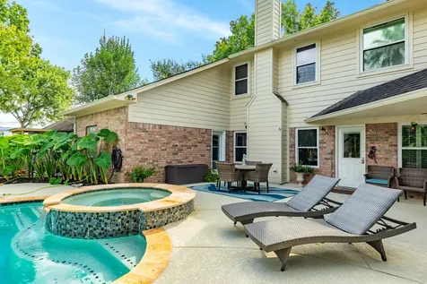 412 Melodywood Drive Friendswood TX 77546