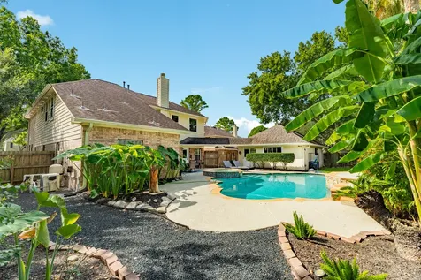 412 Melodywood Drive Friendswood TX 77546