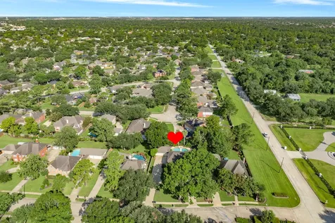 412 Melodywood Drive Friendswood TX 77546