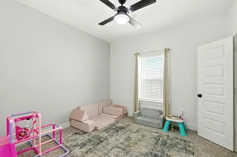 7711 Willow Street Houston TX 77088