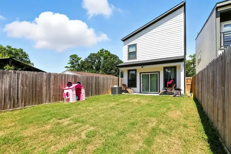 7711 Willow Street Houston TX 77088