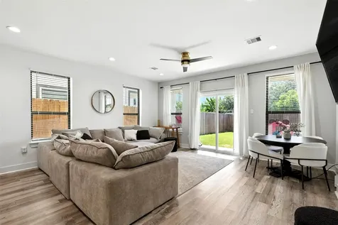 7711 Willow Street Houston TX 77088