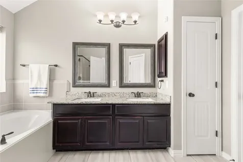 26014 Kingshill Drive Kingwood TX 77339