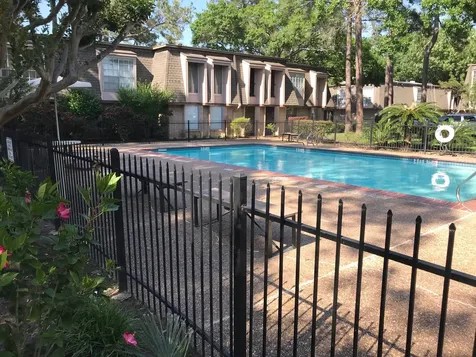 12633 Memorial Drive 24 Houston TX 77024