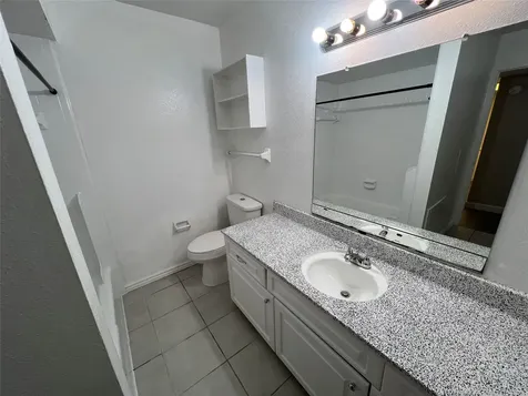 12633 Memorial Drive 24 Houston TX 77024