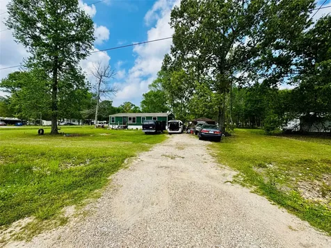 151 County Road 2801 Cleveland TX 77327