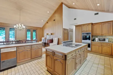 425 Old Fm 224 Coldspring TX 77331