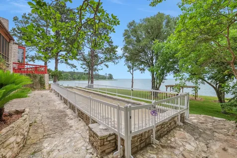 425 Old Fm 224 Coldspring TX 77331