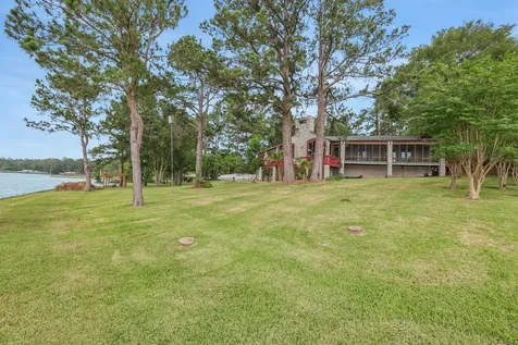 425 Old Fm 224 Coldspring TX 77331