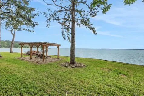 425 Old Fm 224 Coldspring TX 77331