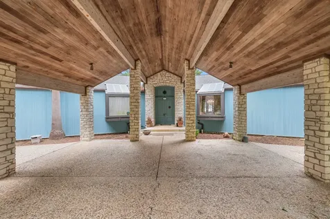425 Old Fm 224 Coldspring TX 77331
