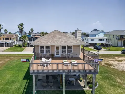 3930 Navarro Drive Galveston TX 77554
