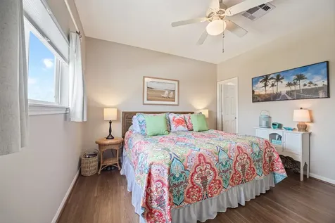 3930 Navarro Drive Galveston TX 77554