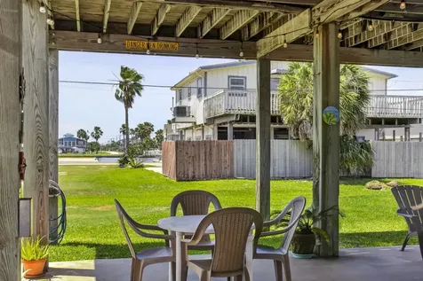 3930 Navarro Drive Galveston TX 77554