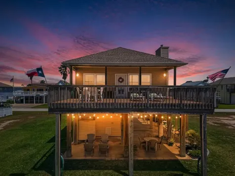 3930 Navarro Drive Galveston TX 77554