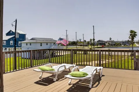 3930 Navarro Drive Galveston TX 77554