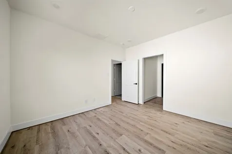 2722 Nagle Street Houston TX 77004