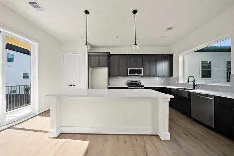 2722 Nagle Street Houston TX 77004