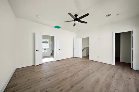 2722 Nagle Street Houston TX 77004
