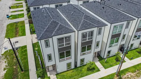 2722 Nagle Street Houston TX 77004