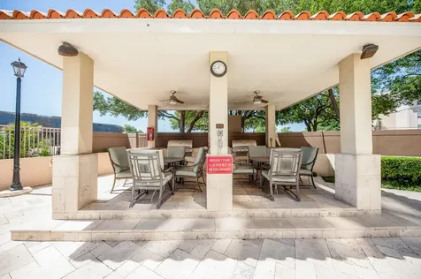 3525 Sage Road 710 Houston TX 77056