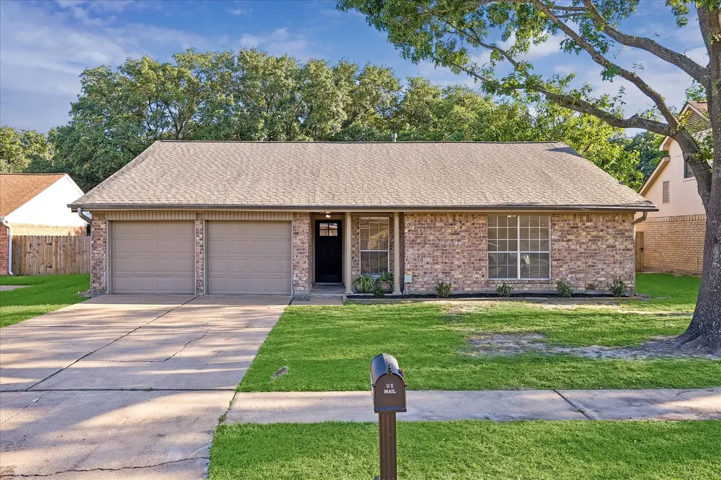 15643 Meadow Village Drive Houston TX 77095