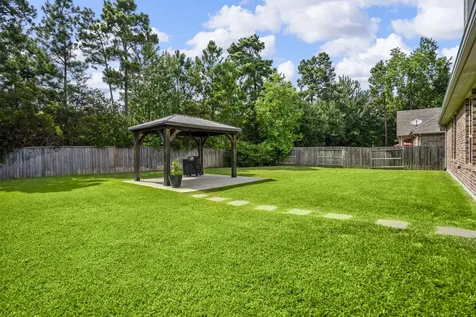 110 Hunter Hollow Drive Montgomery TX 77316