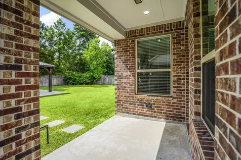 110 Hunter Hollow Drive Montgomery TX 77316