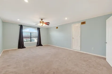 512 Bertloma Street Pasadena TX 77502