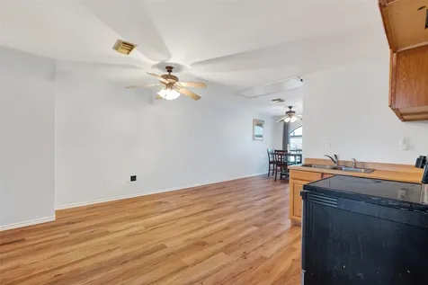 512 Bertloma Street Pasadena TX 77502