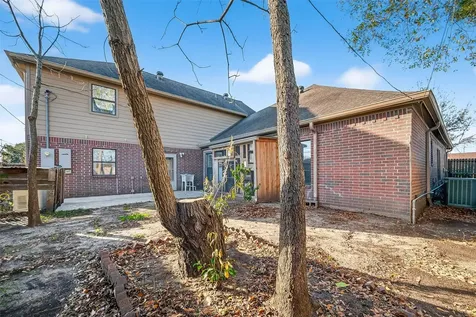 512 Bertloma Street Pasadena TX 77502