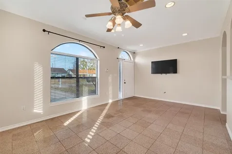 512 Bertloma Street Pasadena TX 77502