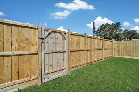 7611 Athlone Drive Houston TX 77088
