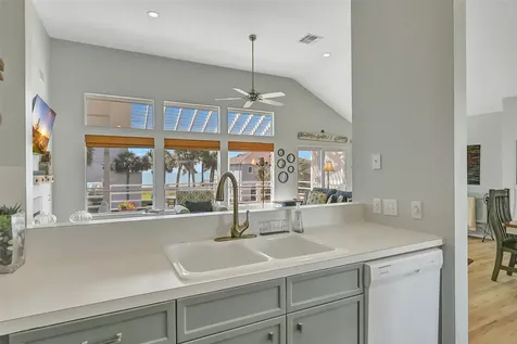 18418 E De Vaca Lane Galveston TX 77554