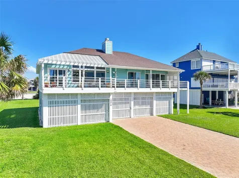18418 E De Vaca Lane Galveston TX 77554