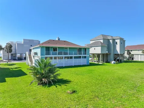 18418 E De Vaca Lane Galveston TX 77554